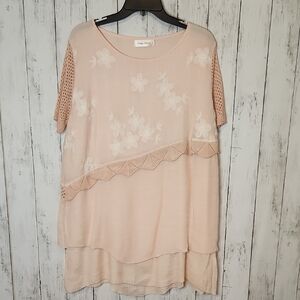 🥳Simply Couture Blush Floral Embroidered Blouse Large